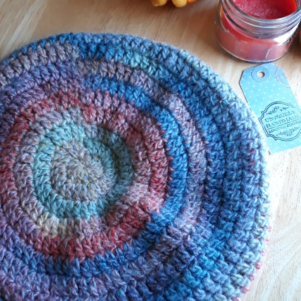 Handmade multicolored beret - Picture 1 of 4